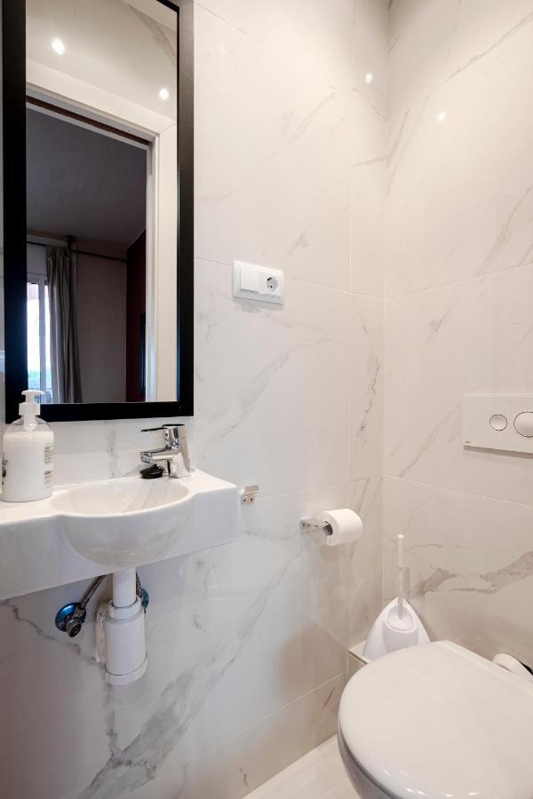 Three Bedroom Apartment In Sants Βαρκελώνη Εξωτερικό φωτογραφία